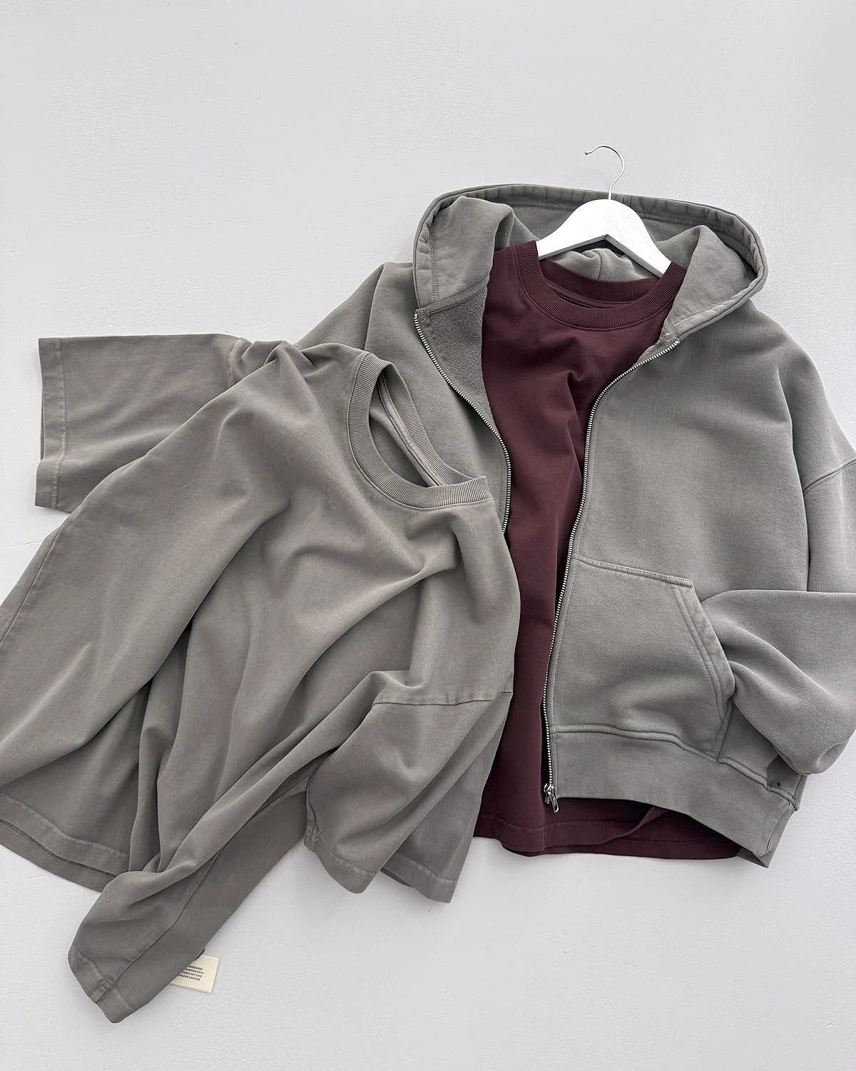 Heavyweight French terry drop shoulder hoodies and boxy oversized cotton t shirts for fashion labels